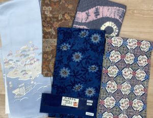 奈良県のお客様より、城間栄喜さん作の紅型名古屋帯を高価お買い取りさせていただきました。