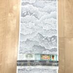 滋賀県大津市のお客様より、店頭お持ち込みにて、白大島紬の着尺を高価お買取りさせていただきました。