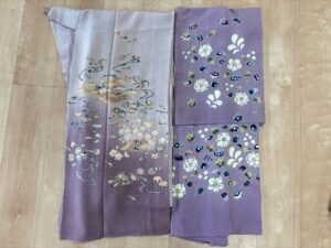 兵庫県西宮市のお客様より、お持ち込みにて、久呂田明功さんの訪問着と羽織などを高価お買取りさせていただきました。