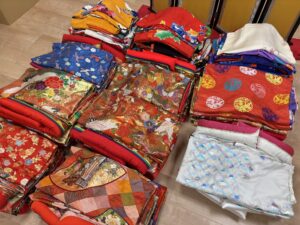香川県の衣裳屋様より、訪問にて、打掛や掛下振袖などを高価お買取りさせていただきました。